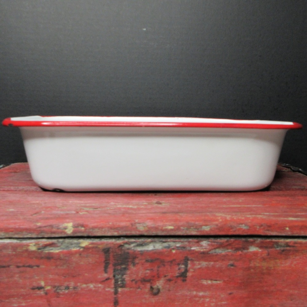 Vintage White Enamelware Rectangular Pan Red Rim Primitive Farmhouse Decor